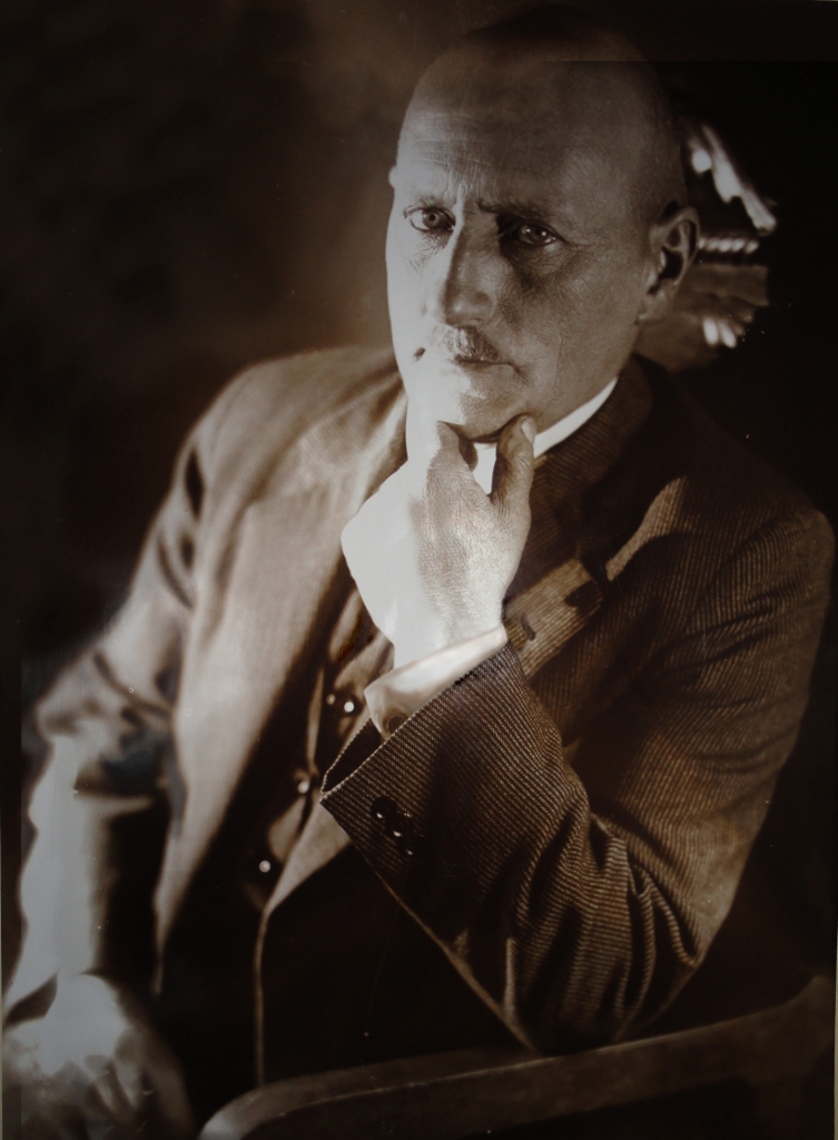 Photo: Wikimedia Commons · Public domain Arthur Posnansky